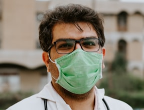 Black Marvin, Asistente Médico