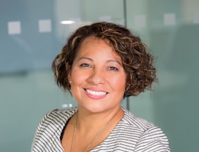 Arlene Maccy, Asistente de Enfermería